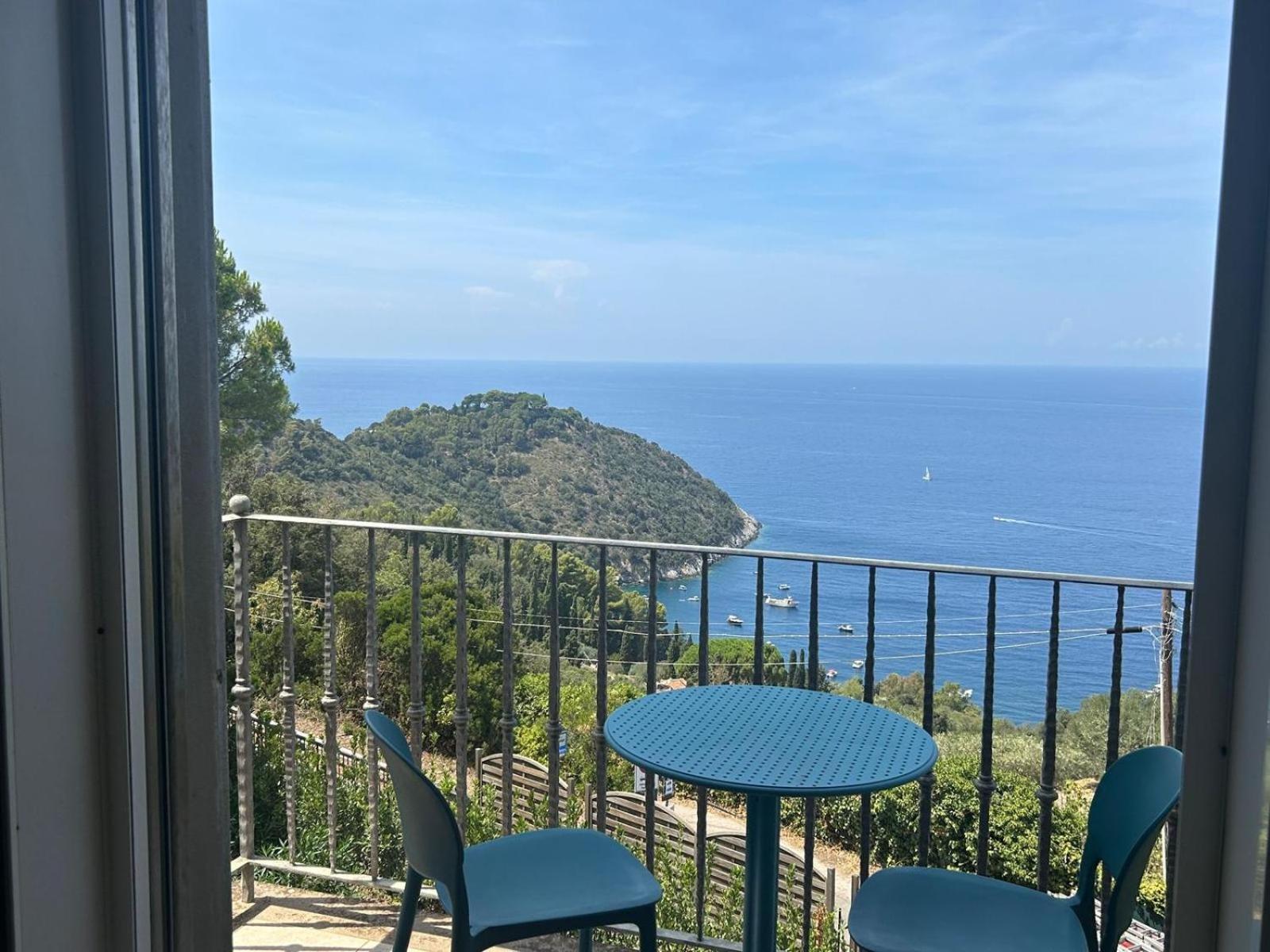 Villa Velta Sea Sunset Porto Santo Stefano  Exterior photo