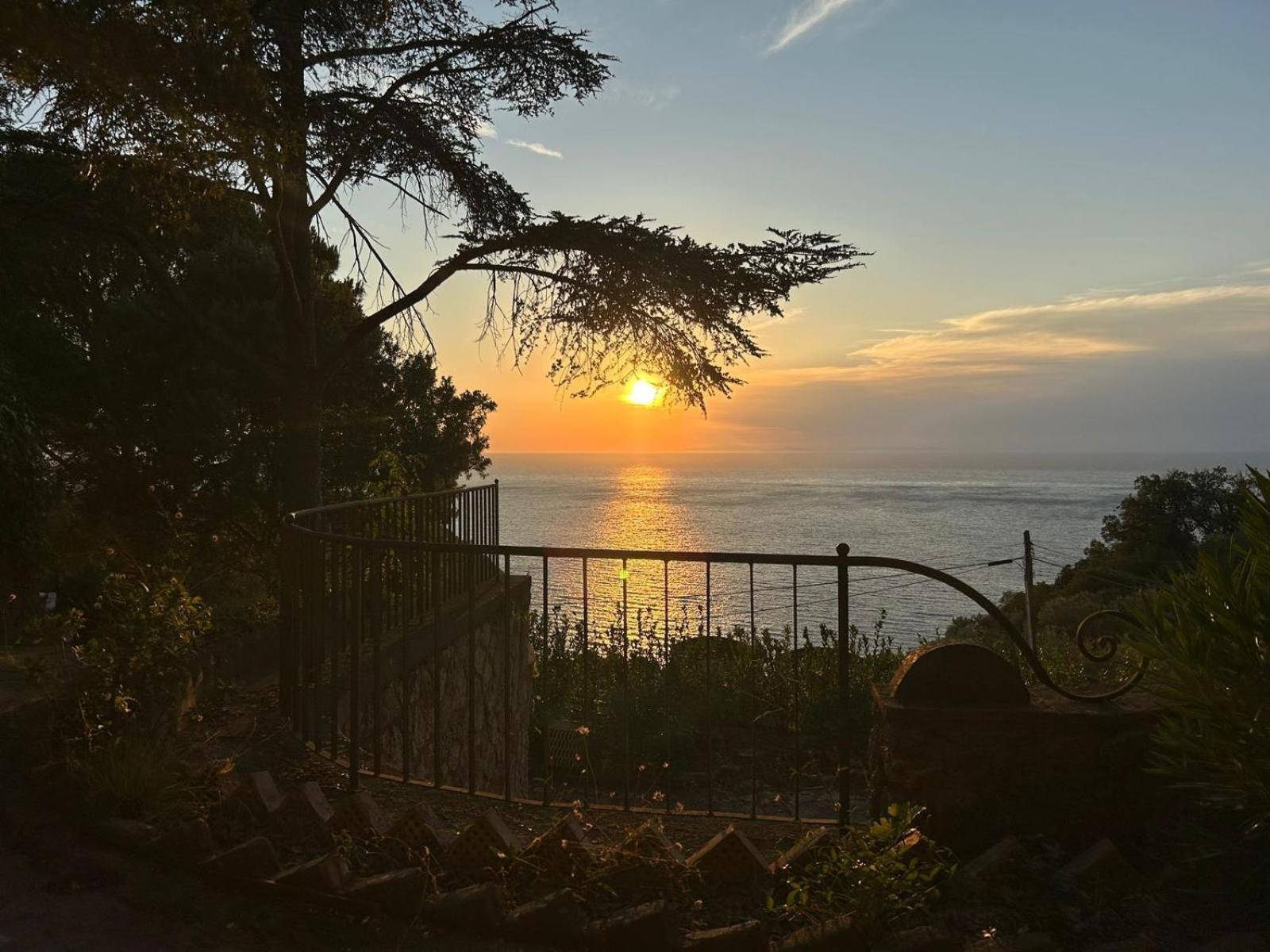Villa Velta Sea Sunset Porto Santo Stefano  Exterior photo